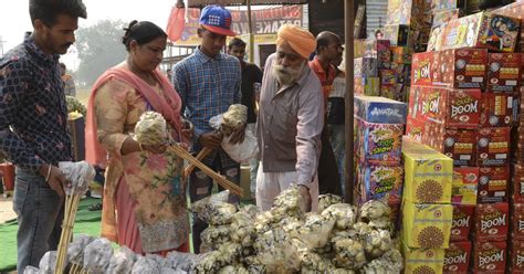 India economy: Shiv Sena blames Modi-led central government for ...