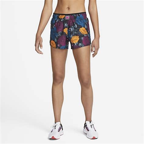 Women's Shorts. Nike IN