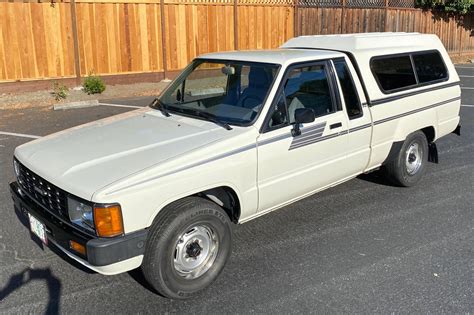 1986 Toyota Pickup SR5 VIN: JT4RN56S2G7007791 for Sale - Cars & Bids