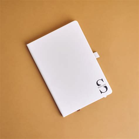 The Inscribed Notebook – BoxUp Luxury Gifting