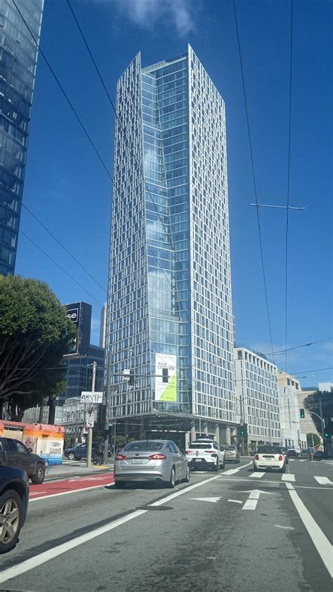 Equinox | Sports Club | Van Mission – TortoisePath | California USA 🇺🇸