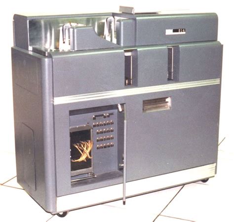 Computer Punch Card Machine 的图像结果