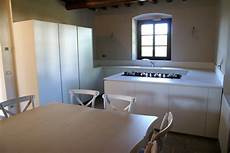 corian piano cucina cucina moderna con piano in corian tm cuc001 mobili su corian piano cucina cucina moderna con piano in corian tm cuc001 mobili su