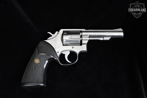 1979 Smith & Wesson (S&W) Model 64-3 38 Special 4" Stainless Steel S&W ...