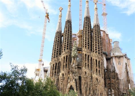 La Sagrada Familia In Barcelona | Flamingo Transworld