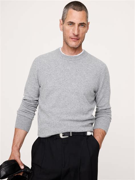 Cashmere Crew-Neck Sweater | Banana Republic