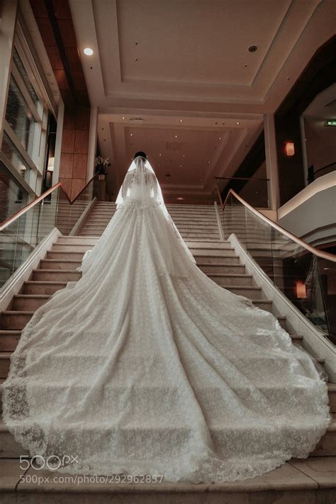 Expensive Long Train Wedding Dresses