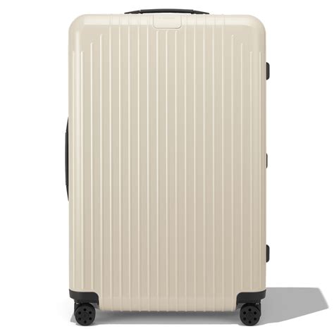 Best Large Carry-On and Lightweight Checked Luggage in 2023