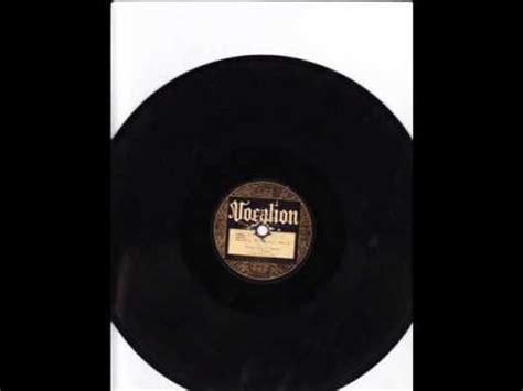 "Funny Paper" Smith The Howling Wolf Nos. 1 & 2 (VOCALION 1558) (1930 ...