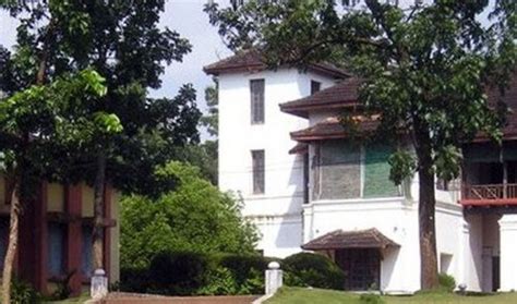 UC College Aluva Campus: Photos, Virtual Tour