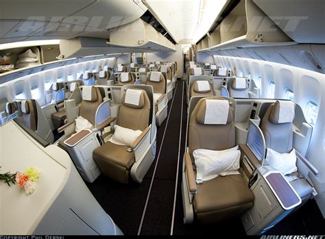 Saudi Arabian Airlines Business Class 的图像结果