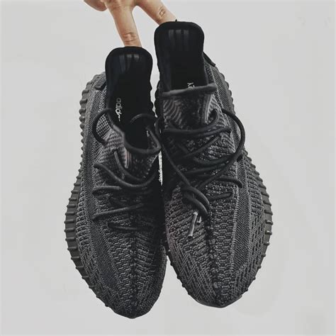 Where to Buy the "Black Static" YEEZY 350 v2 | HOUSE OF HEAT