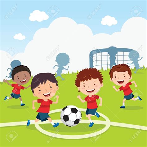 Match de football. Garçons jouant au soccer sur le terrain de sport ...