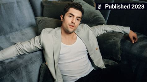 ‘Ted Lasso’ Taught Phil Dunster How to Play Nice - The New York Times