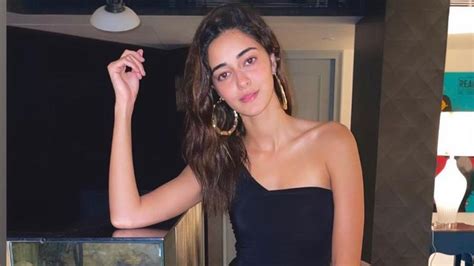 Ananya Panday in bodycon mini dress and sneakers gives Valentine's Day ...