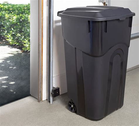 Best Garage Trash Can at Ethel Montoya blog