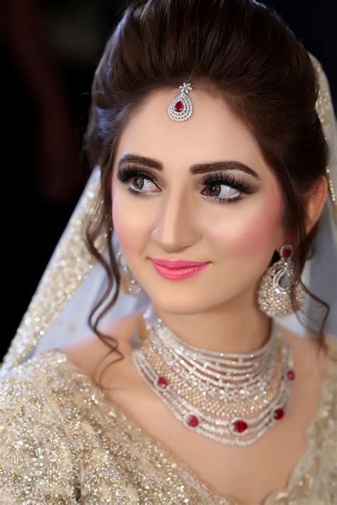 Nice Bride 的图像结果