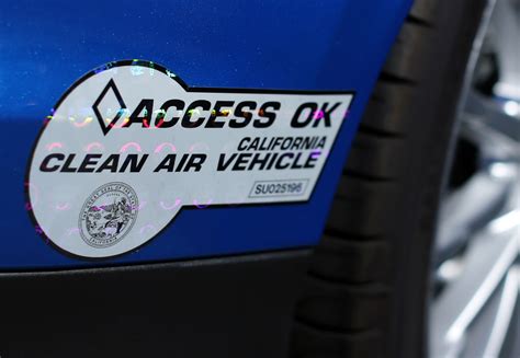 Electric Vehicle Carpool Lane Privileges Do More Harm Than Good Because ...