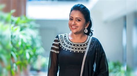 యాంకర్ సుమ కనకాల బ్యూటీఫుల్ పిక్స్..