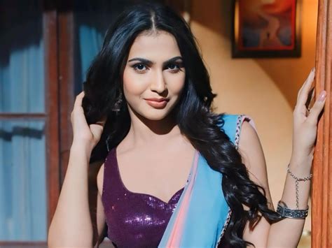 Naqiyah Haji choreographs a special dance sequence for an upcoming ...