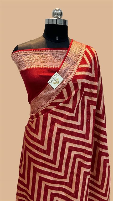 Pure Khaddi Chiffon Banarasi Saree – The Crafts Banaras