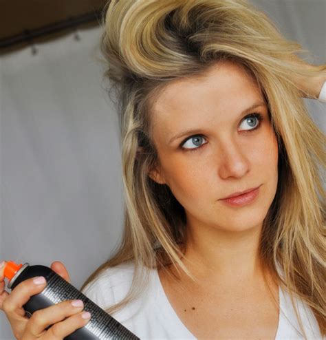 Using Dry Shampoo 的图像结果