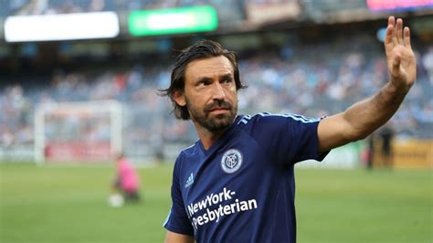 Grazie, Il Metronome! 4 Alasan Ini Bikin Pirlo Nggak Punya Haters ...