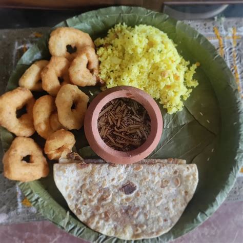 Leaf Plates | Vistaraku | Telangana