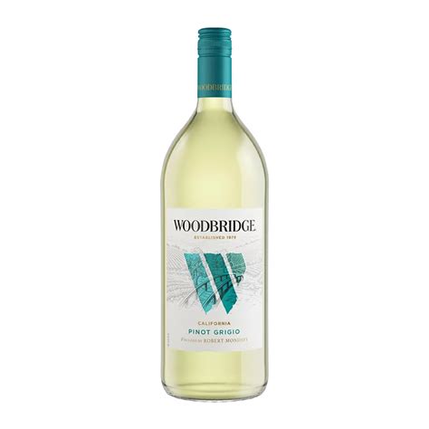 Woodbridge Pinot Grigio White Wine, Bottle, 1.5L | BJ's Wholesale Club