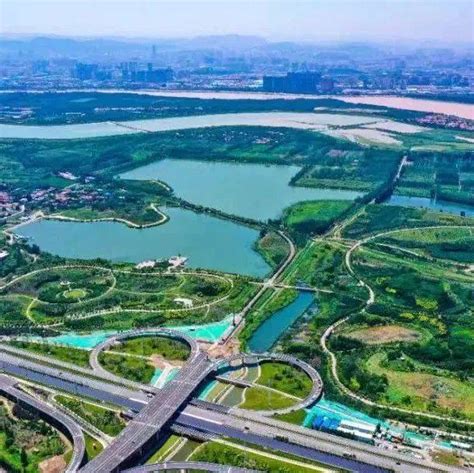 济南大明湖曾称“西湖”，是中国唯一的泉水湖，秀丽风光如诗如画_腾讯新闻