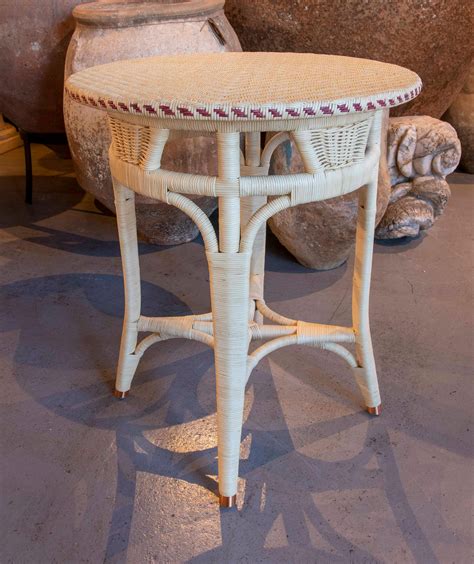 Handmade Round Wicker Side Table with brown Border For Sale at 1stDibs