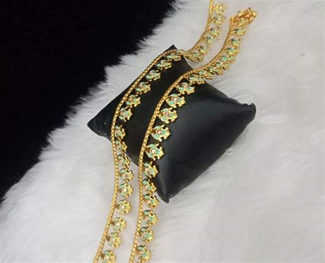 Know You Can Pick The Right Anklet To Complete Your Bridal Look In ...