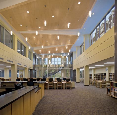 Baton Rouge Magnet High School / Chenevert Architects + Remson|Haley ...