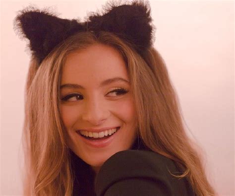 Rowan Atkinson Daughter Lily 的图像结果