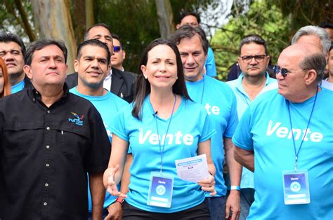 Detuvieron a Henry Alviárez y Dinorah Hernández por supuestos planes ...