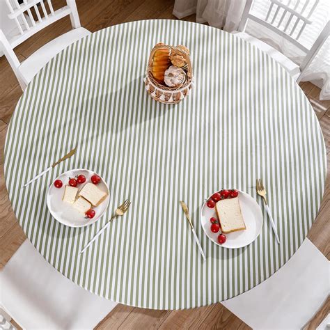 Amazon.com: Walrus Round Vinyl Fitted Tablecloth with Flannel Backing ...