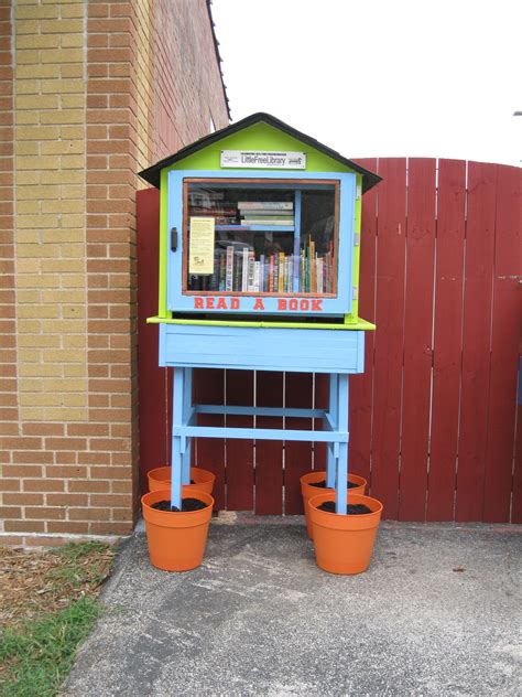 Church Library 的图像结果