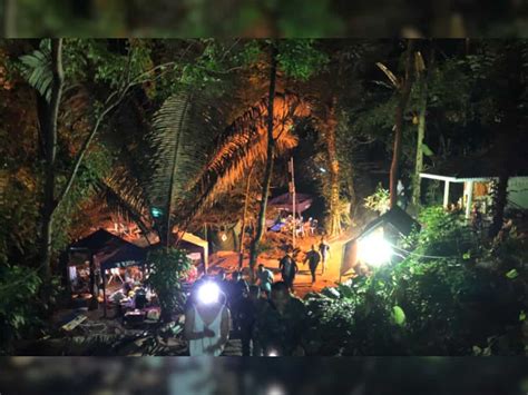 Tesla chief Elon Musk mini-sub: Space age tech for water; 5 power ...