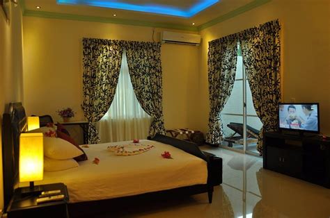 CHARMING HOLIDAY LODGE (Meedhoo Island) - Hotel Reviews, Photos, Rate ...