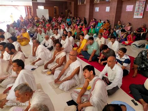 Religious programs were organized in various derasars of Jamnagar ...