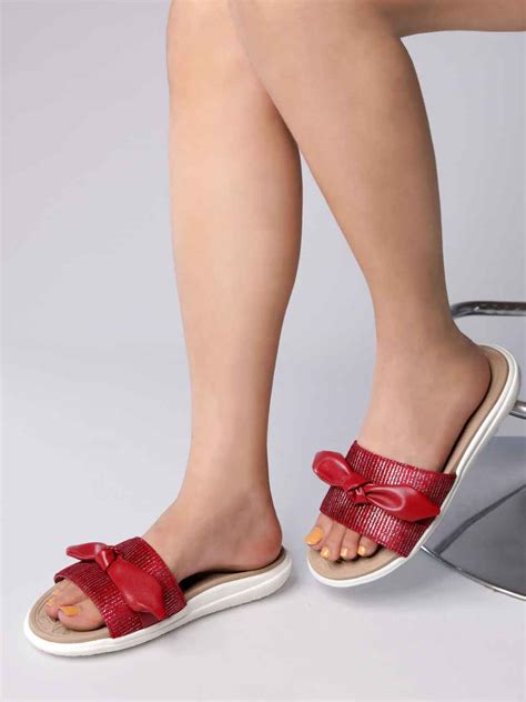 Ari Maroon Flats – Monrow Shoes