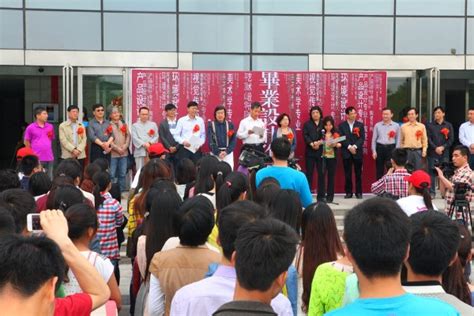 陶瓷学院与郏县陶瓷产业园举行合作签约仪式-平顶山学院新闻网