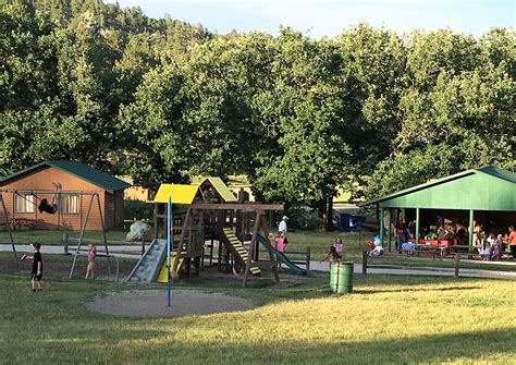 FAMILY REUNIONS | Spokane Creek Cabins & Campground | South Dakota