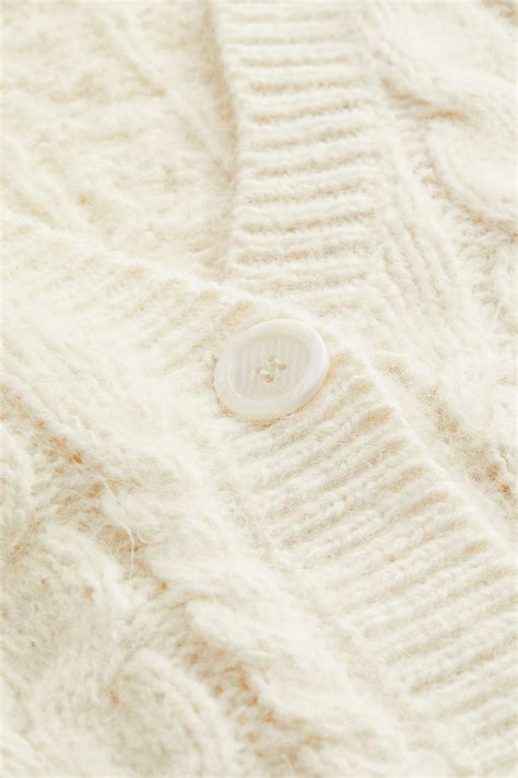 Oversized cable-knit cardigan - Cream - Ladies | H&M IN