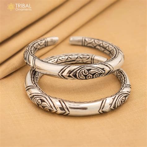 SILVER BANGLES