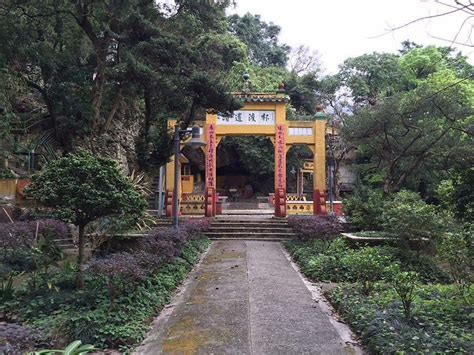 Tsing Shan Monastery, Hong Kong - Tripadvisor