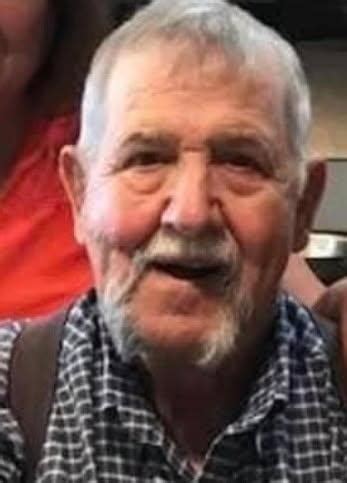 Thomas Lloyd Obituary (1952 - 2025) - Oshkosh, WI - Oshkosh Herald