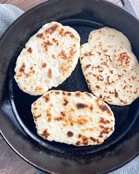 Garlic Greek Yoghurt Naan Bread | Slimming Eats Recipe