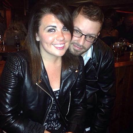 Apple EarPods with Lightning Connector : Amazon.in: Electronics