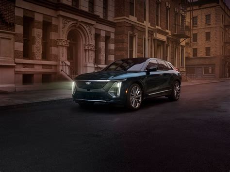 New Cadillac LYRIQ Specials in Venice, FL | Sunset Cadillac of Venice